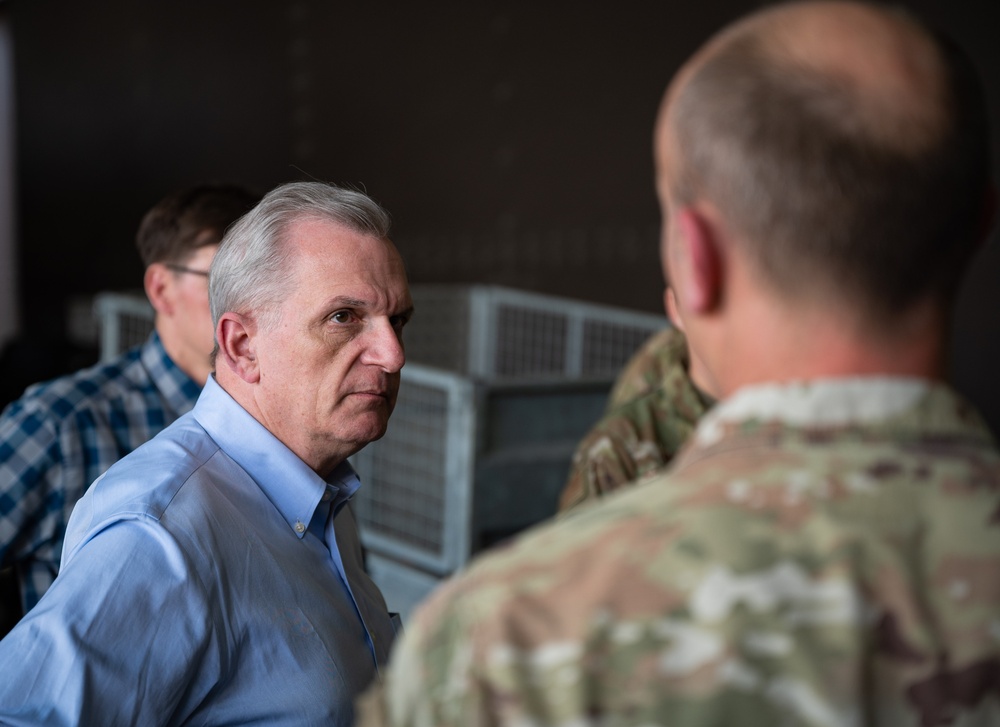 Deputy Assistant Secretary of Defense Meets with RAF Mildenhall Leadership