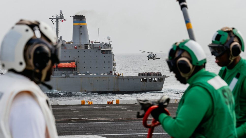 George Washington Conducts a Vertical Replenishment