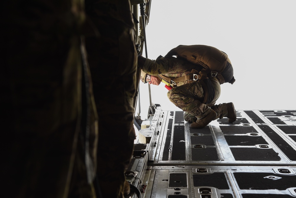 20th SFG and 143AW perform large cargo drop