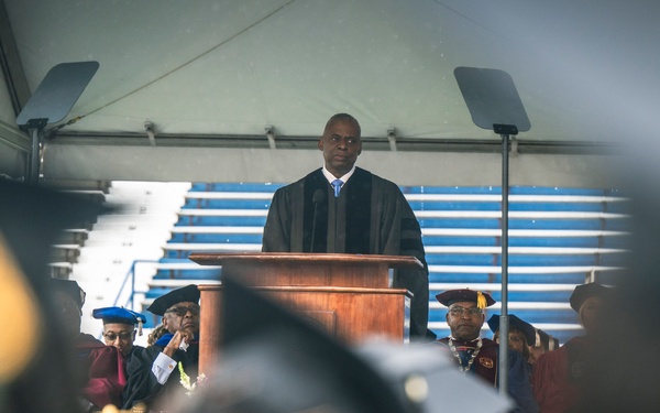 SECDEF Delivers South Carolina State University Commencement Address and Visit to Fort Jackson, S.C.