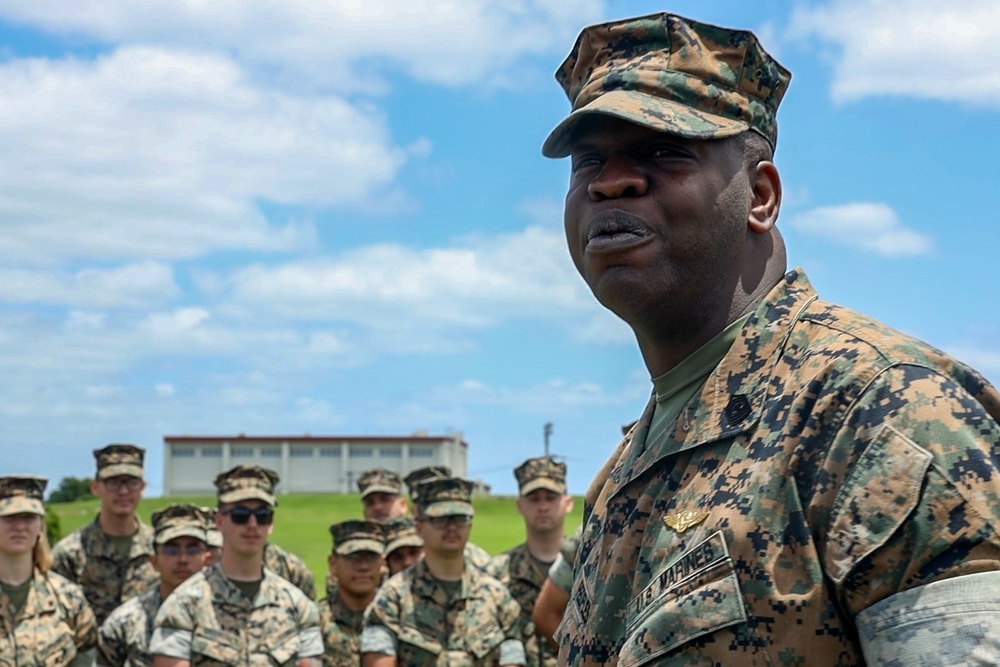 31st MEU Commanding Officer holds final formation