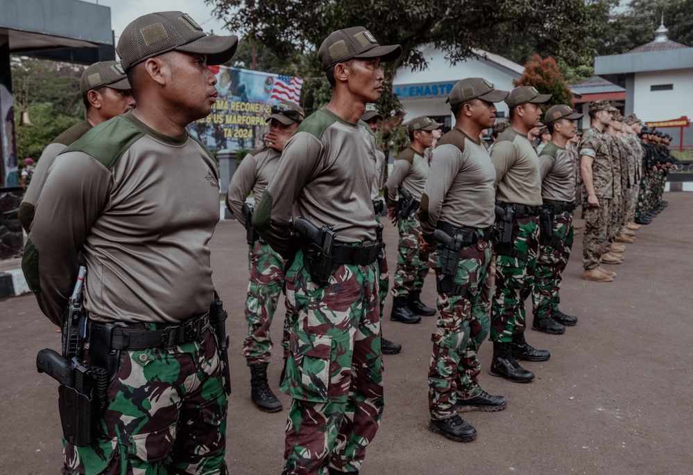 Members of Indonesian Korps Marinir, 1st Recon Bn. Marines participate in opening ceremony for reconnaissance exchange