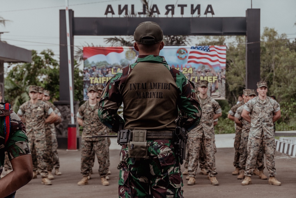 Members of Indonesian Korps Marinir, 1st Recon Bn. Marines participate in opening ceremony for reconnaissance exchange