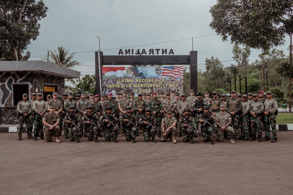 Members of Indonesian Korps Marinir, 1st Recon Bn. Marines participate in opening ceremony for reconnaissance exchange