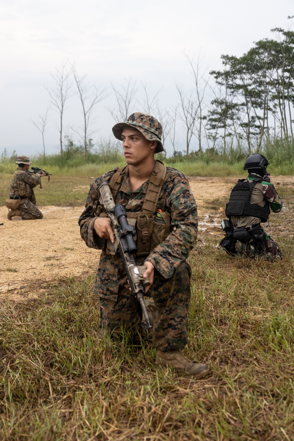 Indonesian Korps Marinir, 1st Recon Bn. Marines exchange casualty care practices