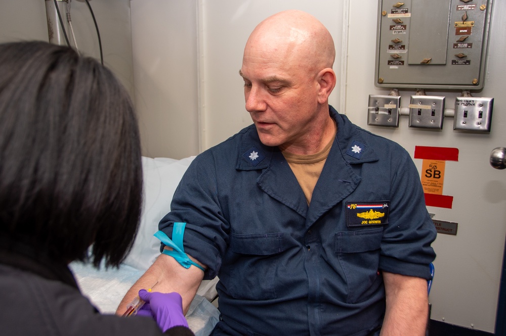 USS Ronald Reagan (CVN 76) conducts a walking blood bank