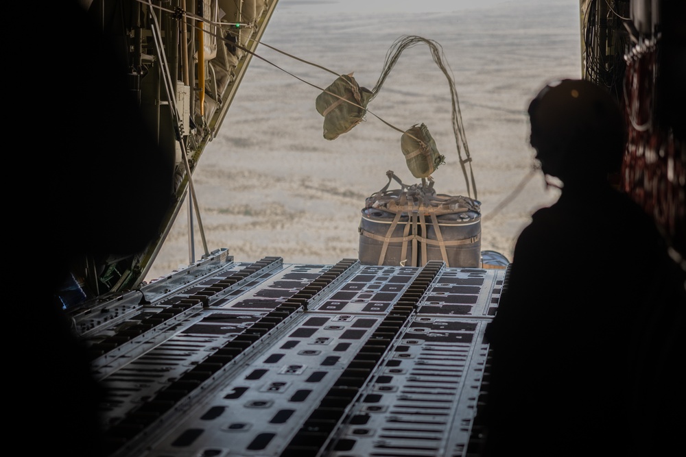 VMGR-153 Marines Conduct Flight Operations in Arizona