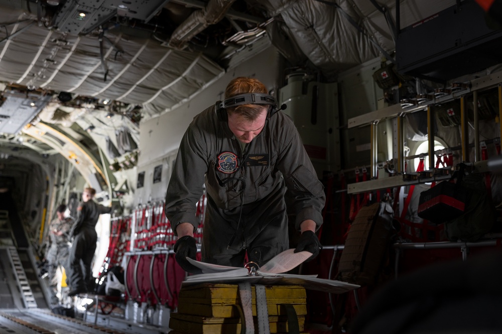 VMGR-153 Marines Conduct Flight Operations in Arizona