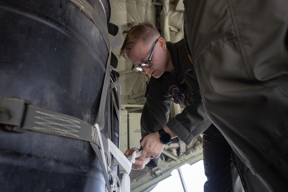 VMGR-153 Marines Conduct Flight Operations in Arizona