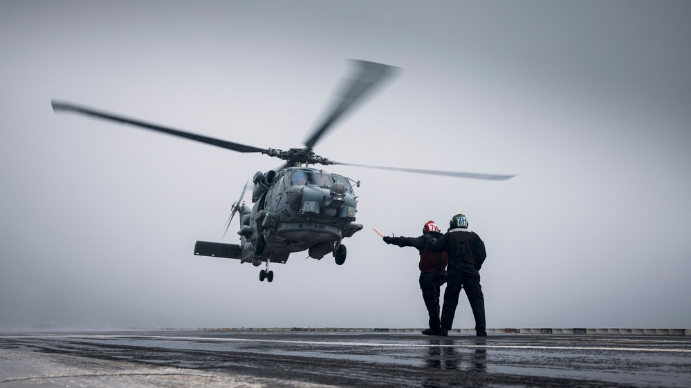 George Washington conducts Rainy Flight Operations