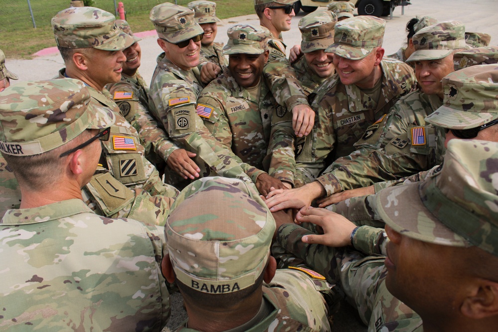 III Armored Corps Commanding General conducts battlefield circulation