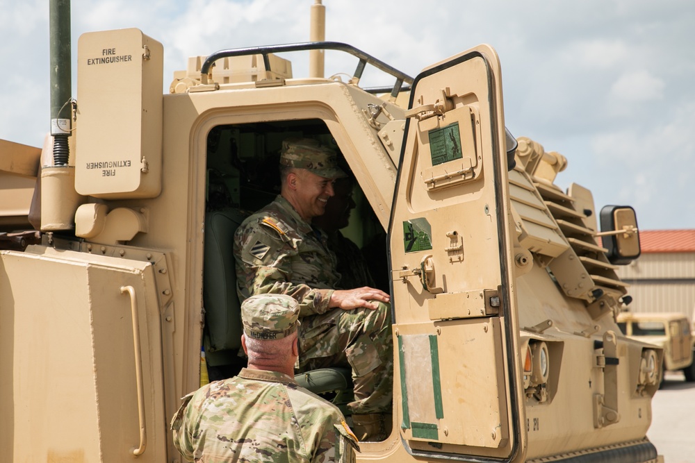 III Armored Corps Commanding General conducts battlefield circulation