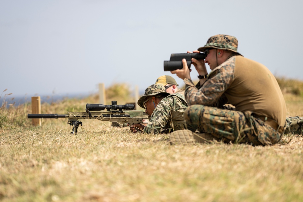 4th Reconnaissance Battalion share marksmanship expertise with members of the Mexican marines at TRADEWINDS 24