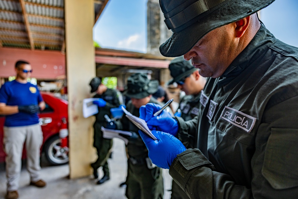 FBI Evidence Response Team teach crime scene evidence gathering techniques during TRADEWINDS 24