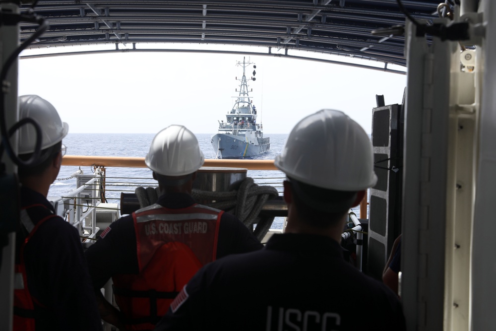 U.S., St. Vincent and the Grenadines coast guards demonstrate tow-haul efficiency at TRADEWINDS 24