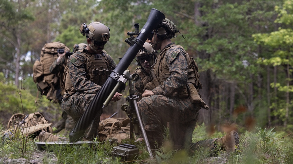 WSP ARG-24th MEU Conducts Amphibious Assault During COMPTUEX