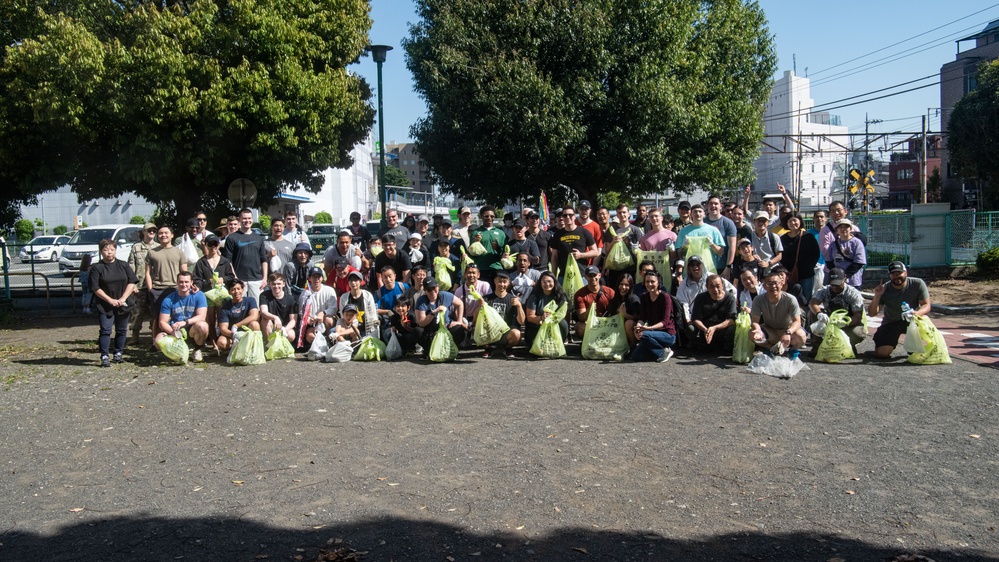 Yokota personnel keep Fussa beautiful in Beautification Event