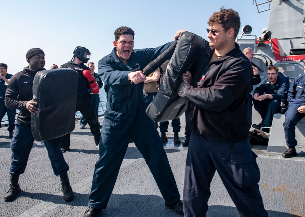 Sailors Conduct SRF-B Course Aboard USS Dewey