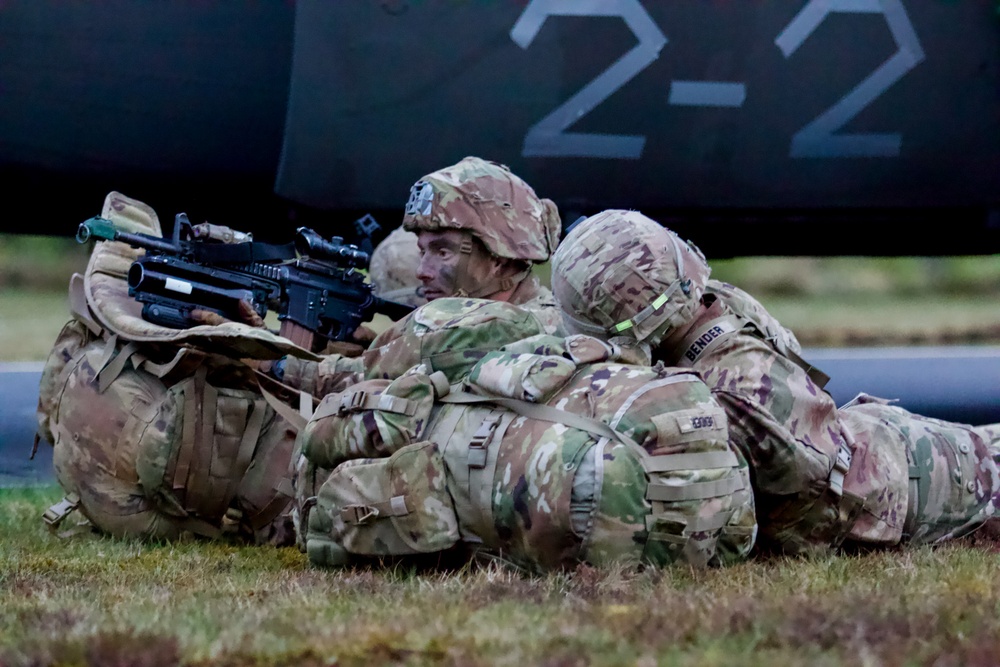 173rd Airborne Brigade Sharpens Skills in Sweden with Cold Load Training Ahead of Swift Response 24 Mission