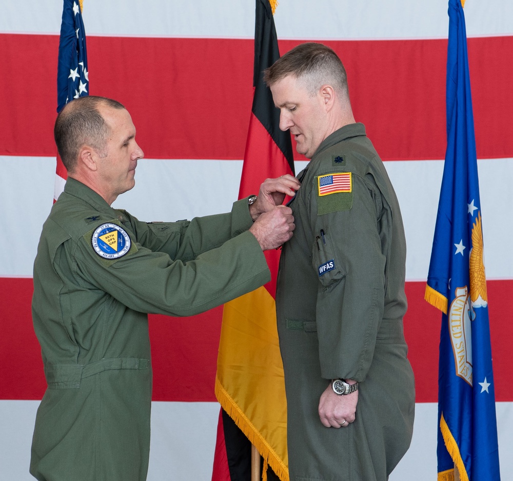 76 Airlift Squadron welcomes new commander