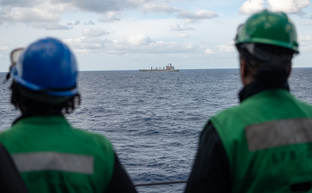 USS New York (LPD 21) Replenishment At Sea