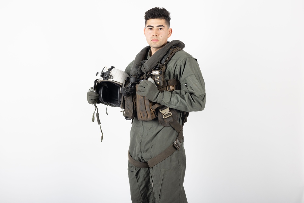 America's Airshow: Marines Pose for Content