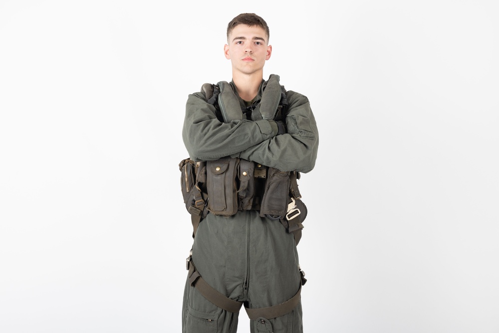 America's Airshow: Marines Pose for Content