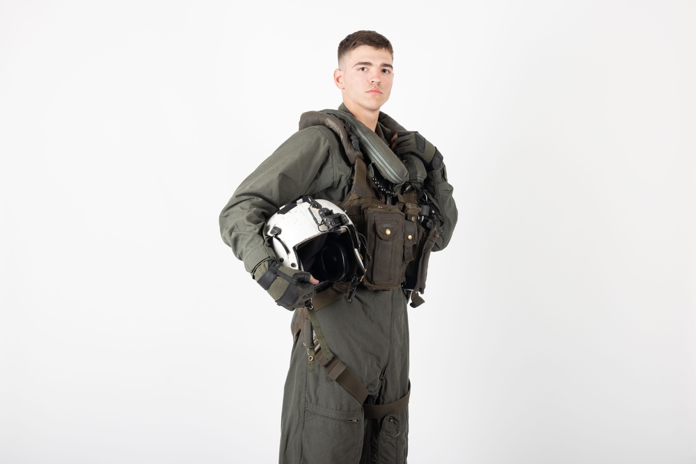 America's Airshow: Marines Pose for Content