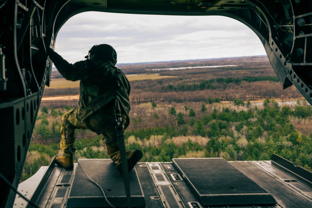 34th ECAB Conducts Helicopter Water Bucket Training with MNDNR