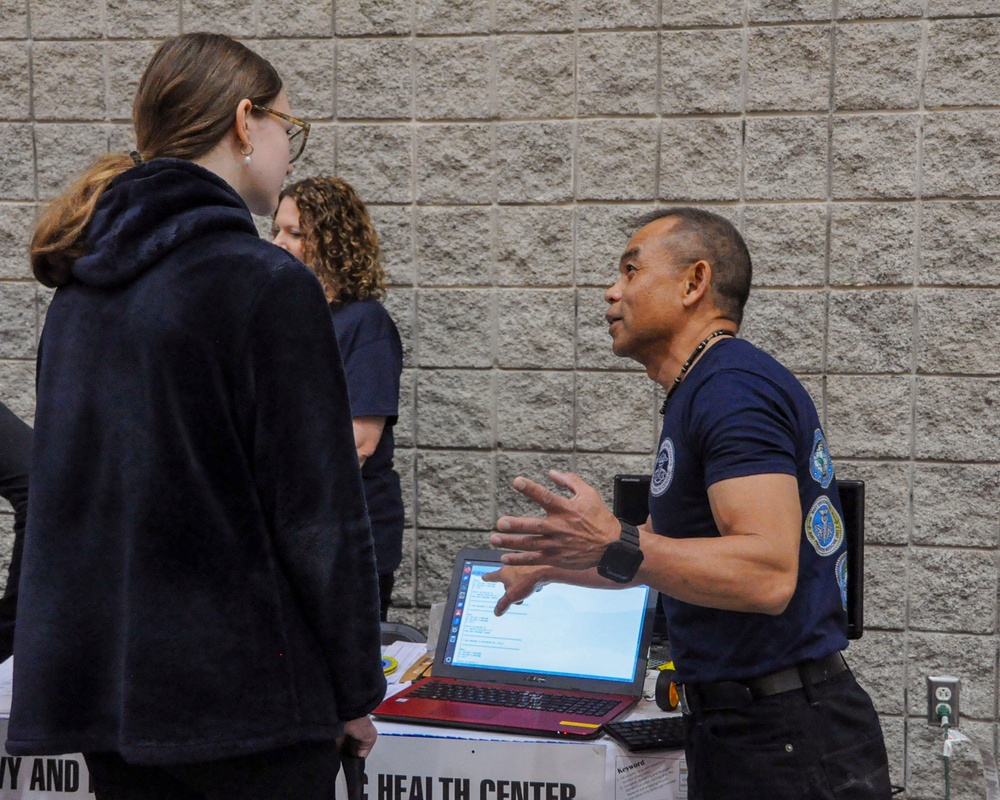 Navy and Marine Corps Force Health Protection Command Leads the Way in Recruiting the Future of Navy Medicine Through STEM Event at the Tidewater Integrated Combat Symposium