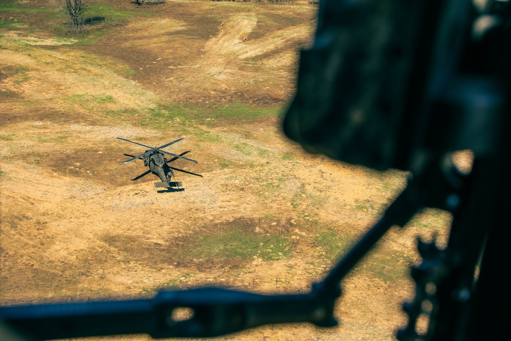 2-285th Aviation Regiment Conducts Aerial Gunnery