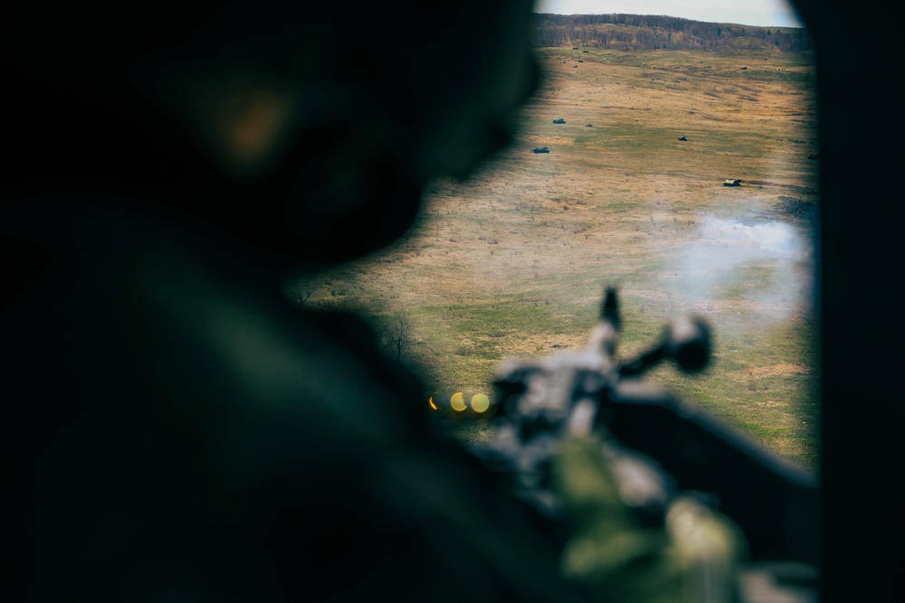 2-285th Aviation Regiment Conducts Aerial Gunnery