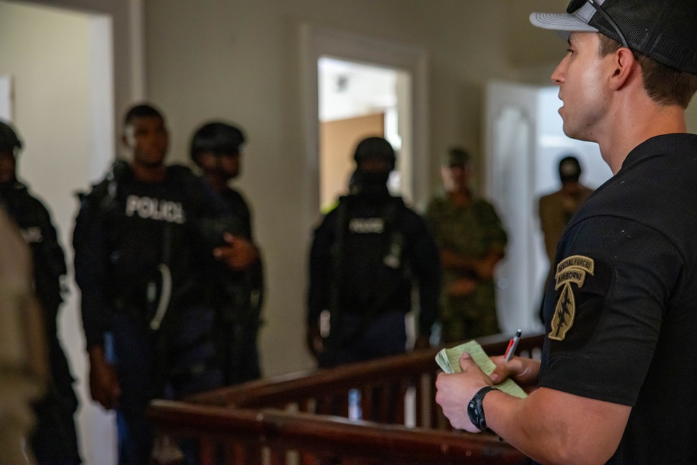 Barbados Police Tactical Response Unit Receives Expert Feedback from Interagency Training Specialist at TRADEWINDS 24