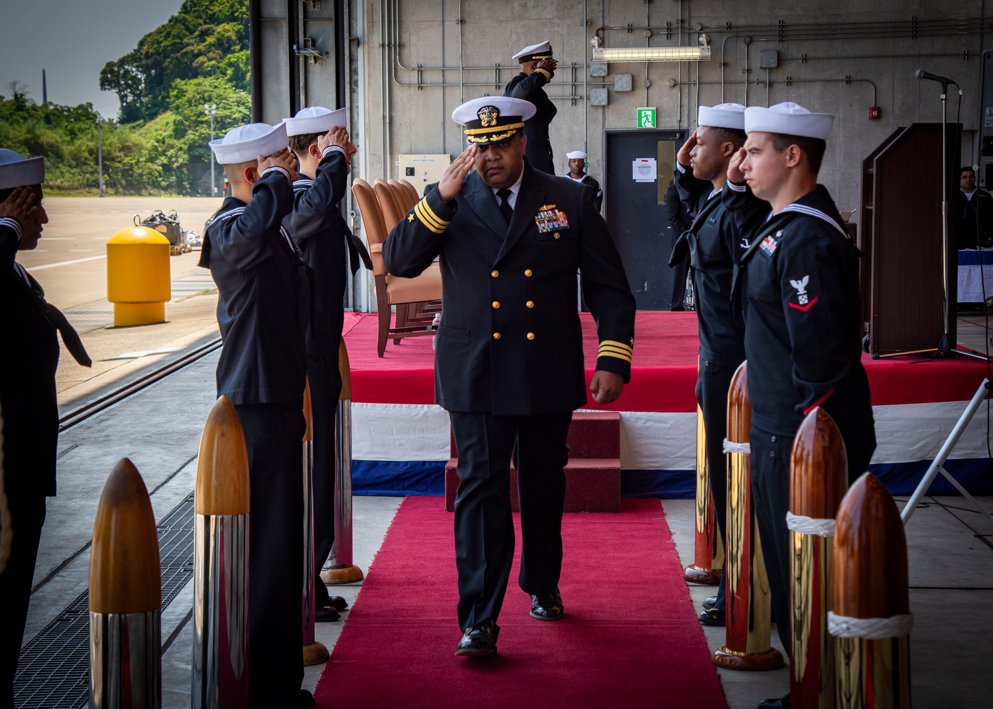 DVIDS - Images - NBU7 Change of Command [Image 3 of 7]