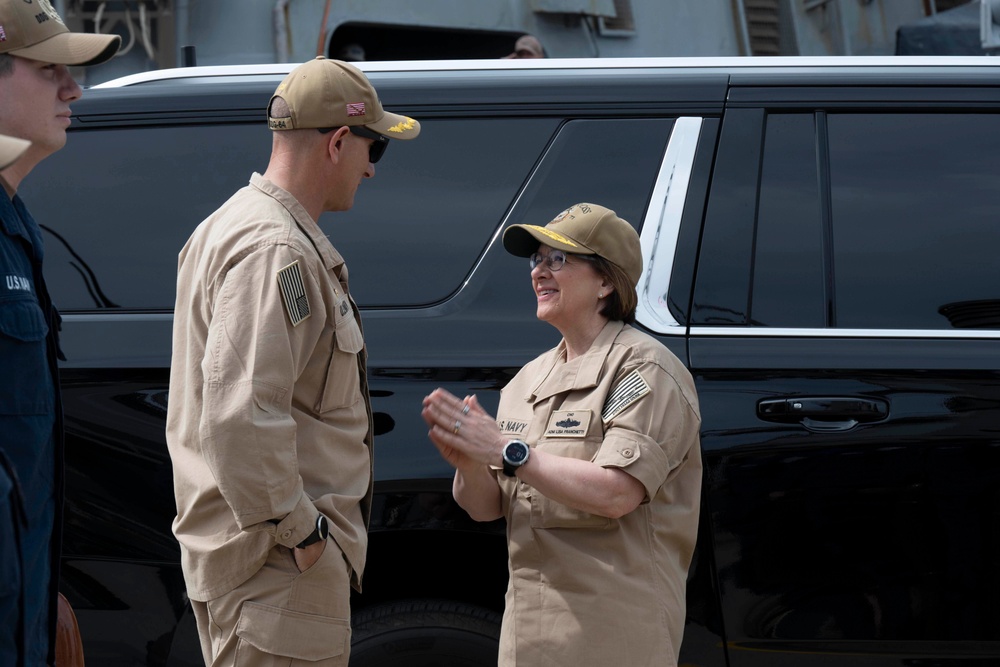 CNO Welcomes USS Carney Home from Deployment