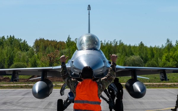 Exercise Astral Knight F-16 Hot Pit