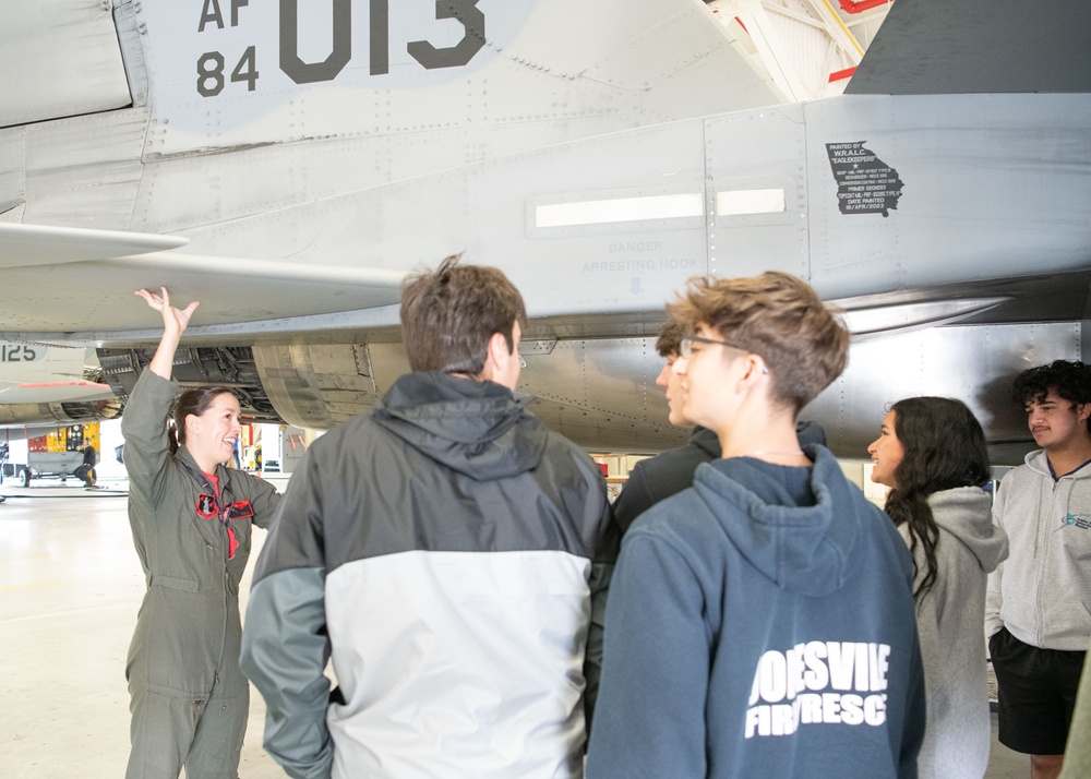 104th Fighter Wing hosts Wediko school, Shephard Hill Regional High School, and Shenendehowa High School for base tour