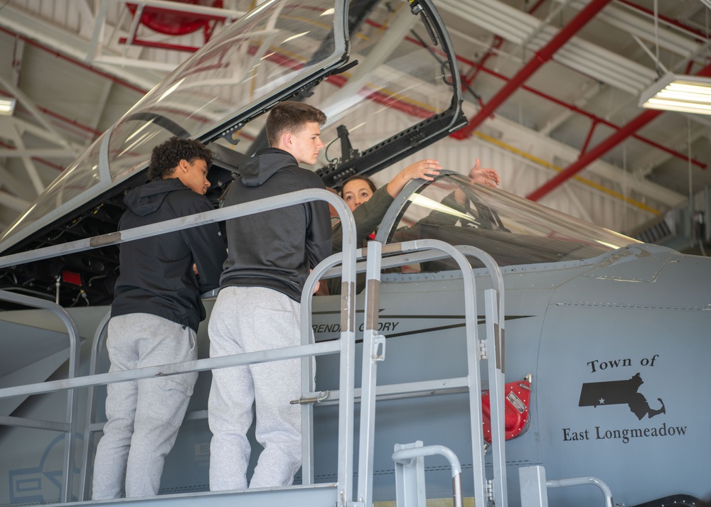 104th Fighter Wing hosts Wediko school, Shephard Hill Regional High School, and Shenendehowa High School for base tour
