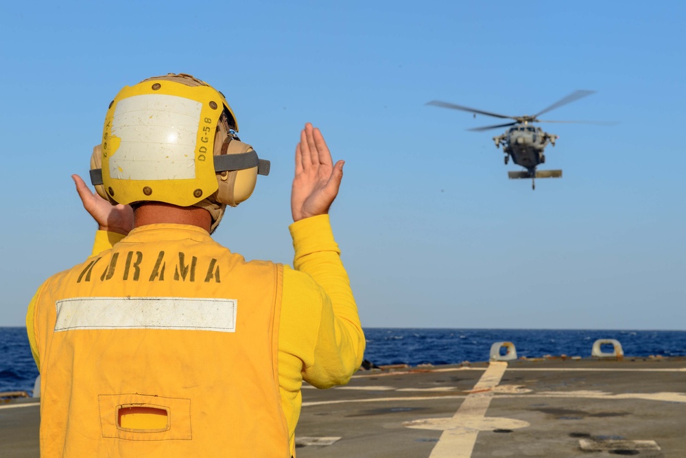 USS Laboon (DDG 58) Conducts Flight Quarters in the Red Sea