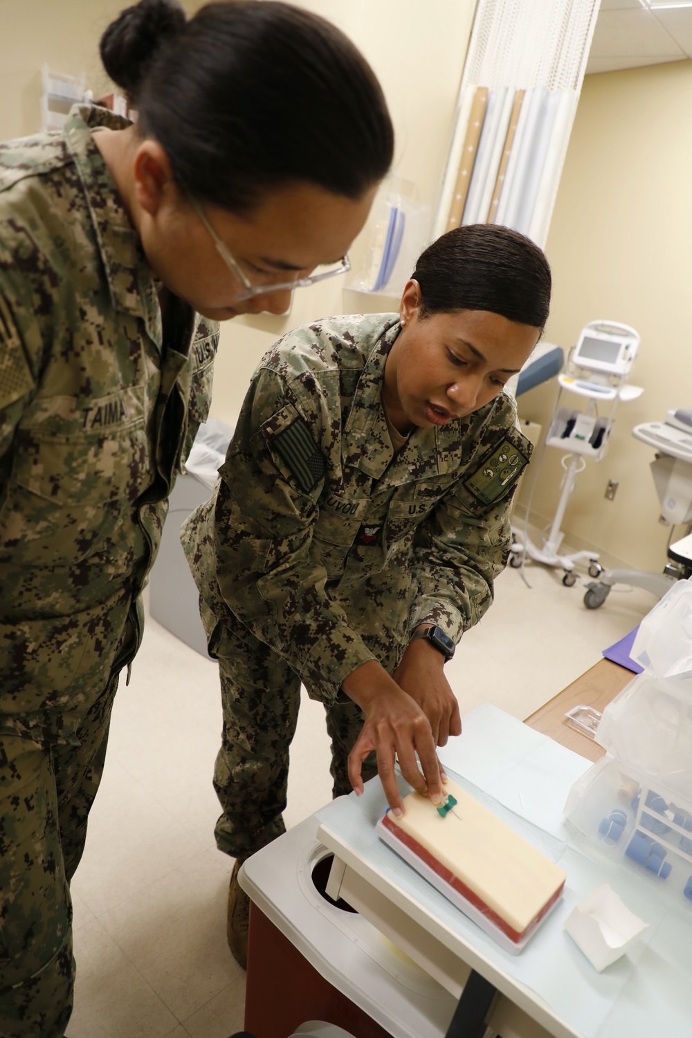 NMRC Trains Sailors for CTC Influenza Study