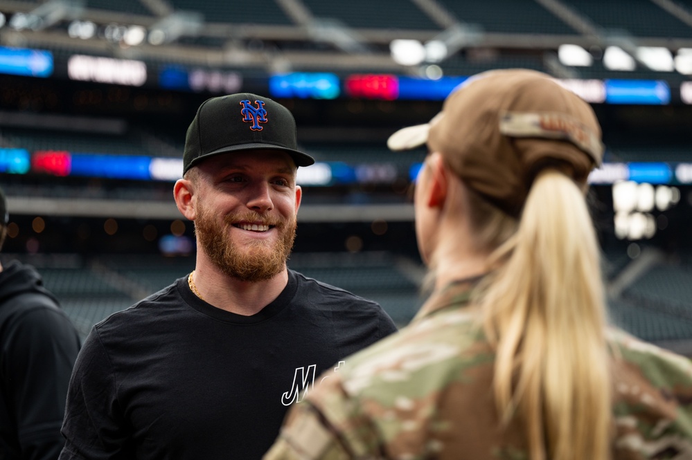 Lt Marsh Throws First Pitch at Mets Game