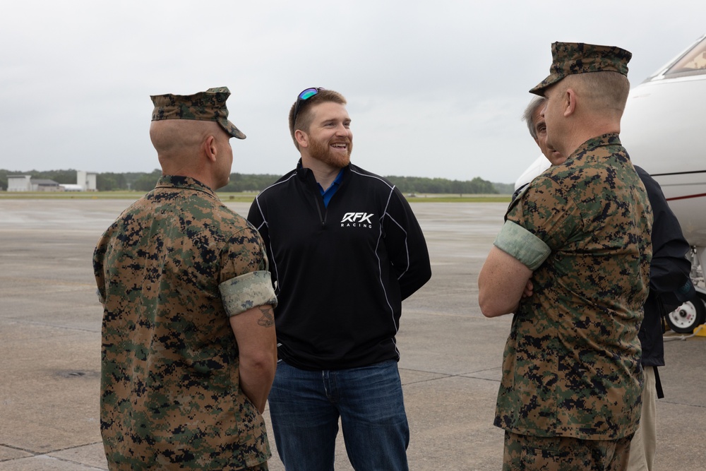 Chris Buescher visits MCAS Beaufort