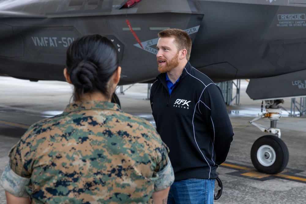 Chris Buescher visits MCAS Beaufort