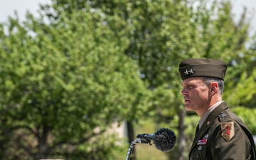 MG Meyer Unveils Desert Storm Memorial Alongside Commanders Widow