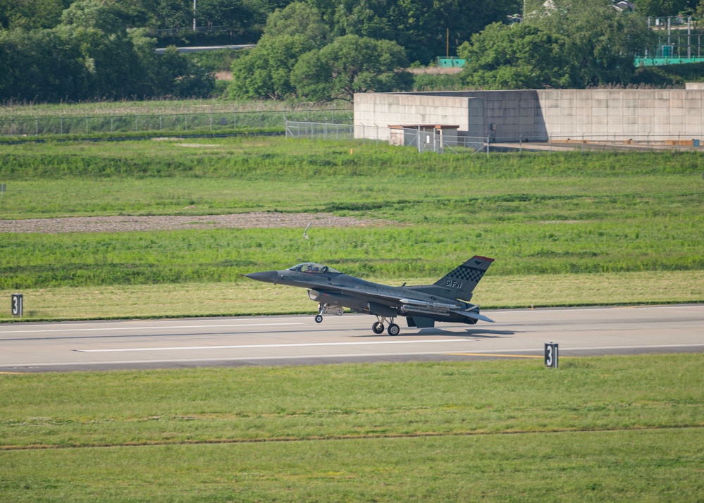 36th FS ‘fiend’ for contingency operation training