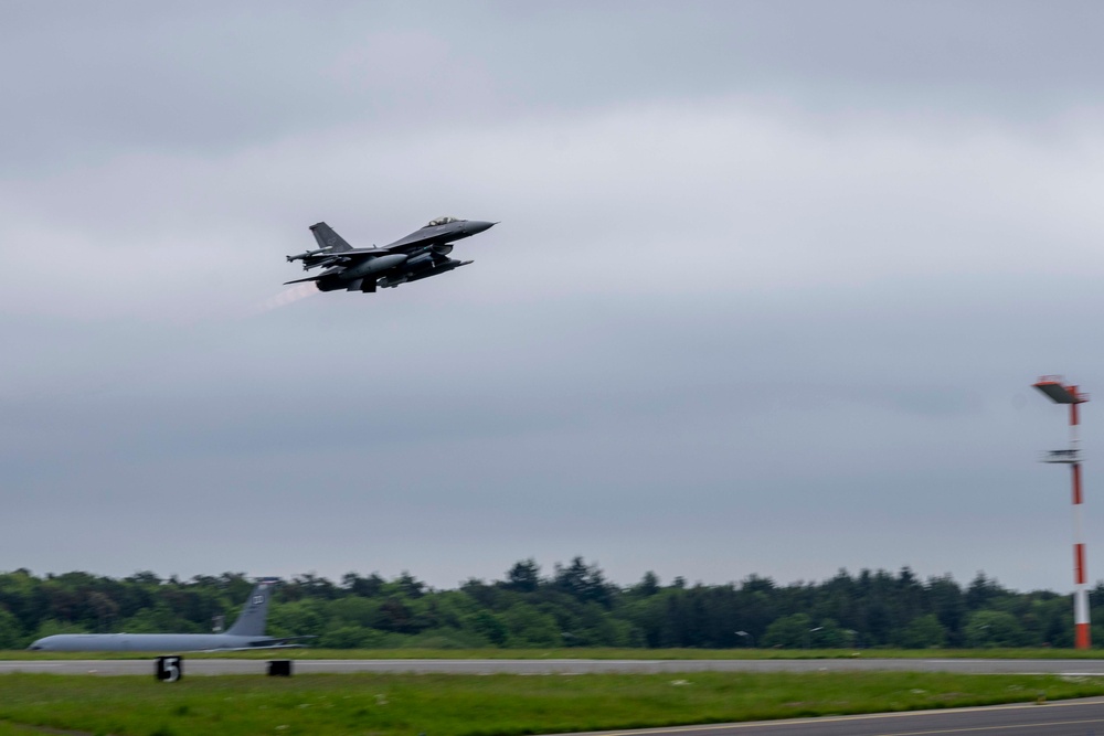 F-16s and KC-135s depart Spangdahlem for Astral Knight 2024