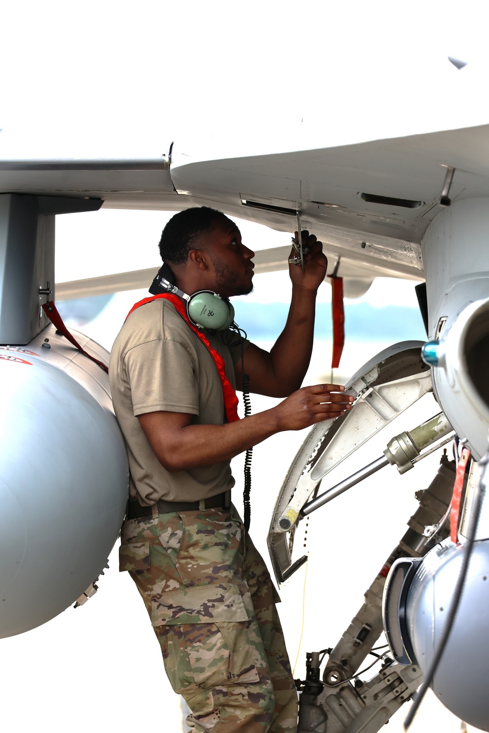 F-16s arrive at NATO Air Base Geilenkirchen