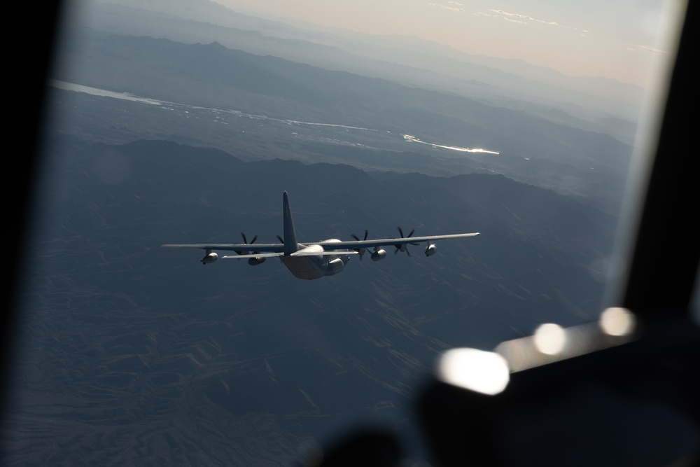 VMGR-153 Marines Conduct Flight Operations in Arizona