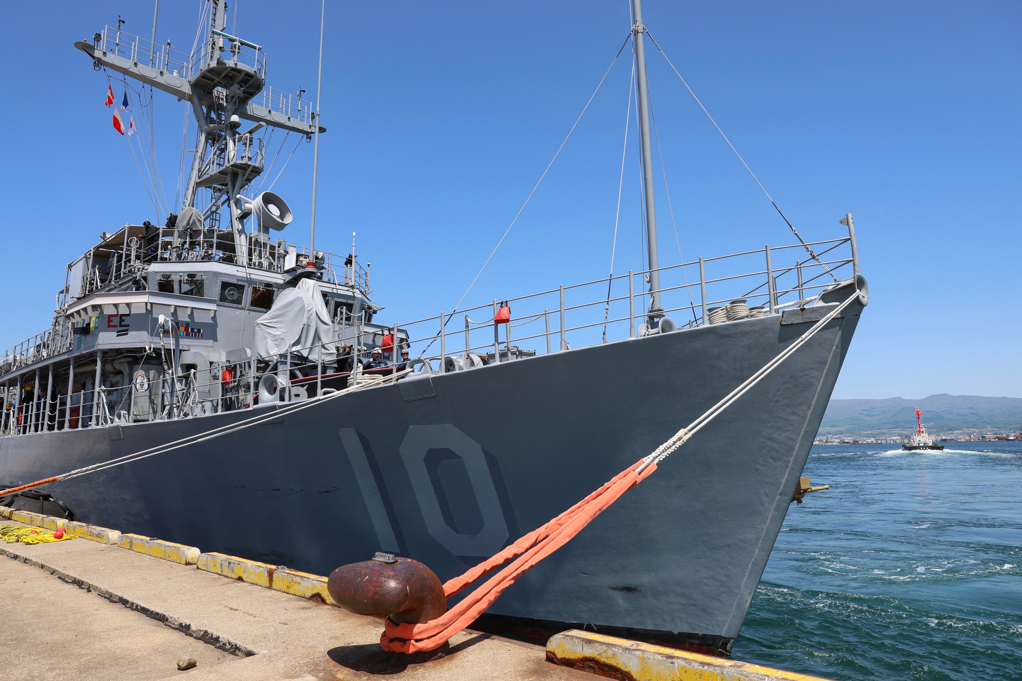 DVIDS - Images - USS Warrior (MCM 10) Arrives in Hakodate, Japan