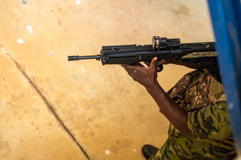 Ivorian Special Forces Pulls Security
